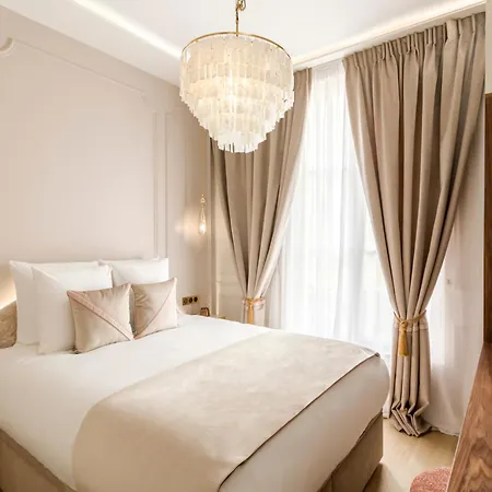 Merveil - Signature - Champs Elysees -kleber * Paříž