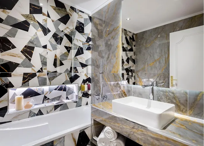 Merveil - Signature - Champs Elysees -kleber Апартаменты Париж