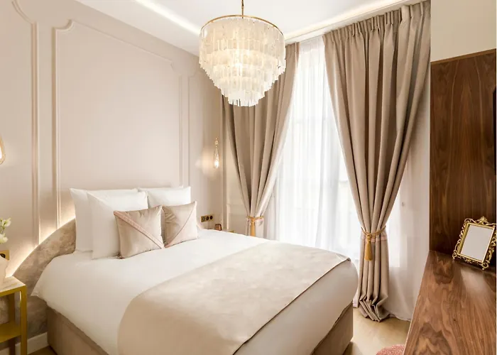 Merveil - Signature - Champs Elysees -kleber * Париж